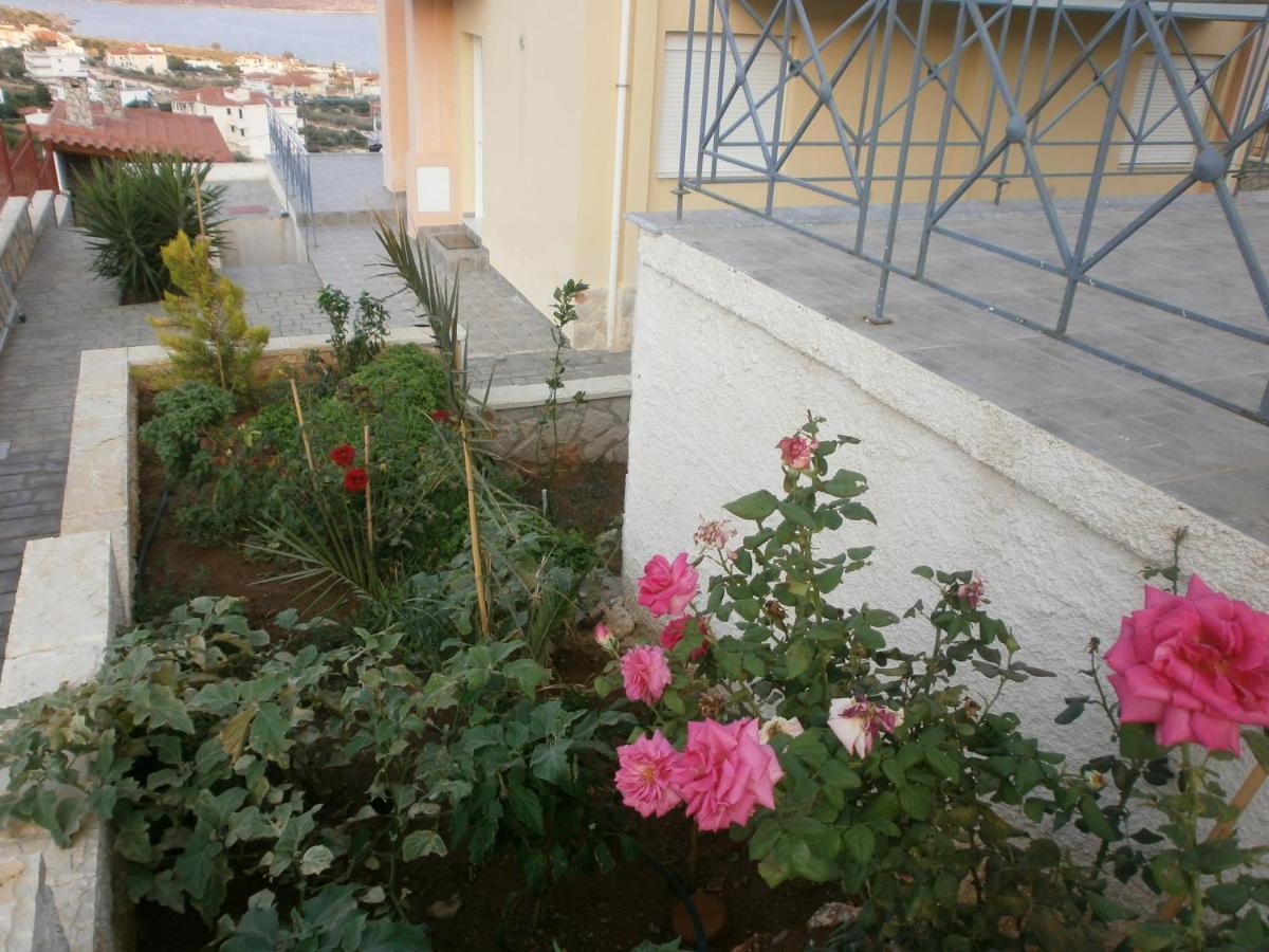 Villa Christine Aliveri Zimmer foto
